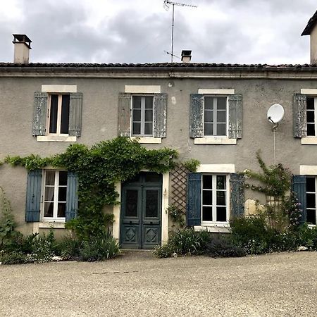 Maison Verdeau Yviers Esterno foto